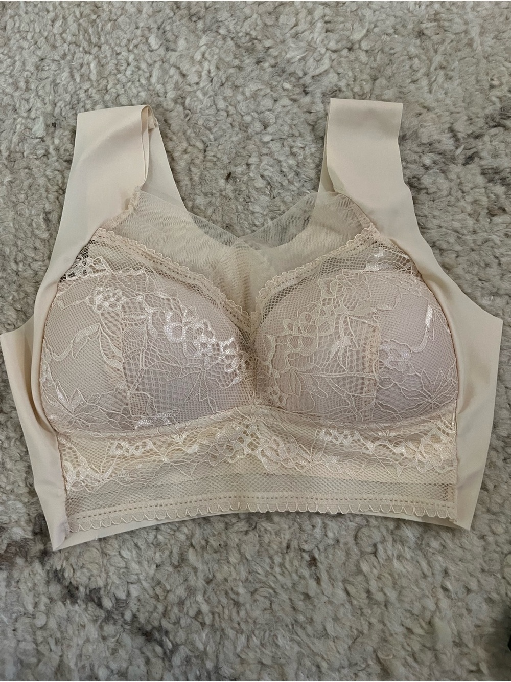 Lace Wireless Bralette - Nude